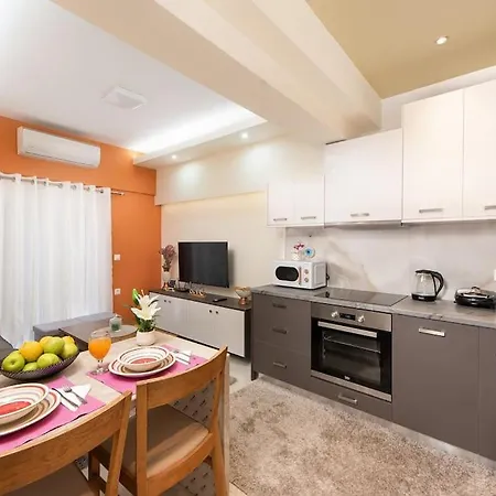 Modern Colorful House 2 Rhodos דירה